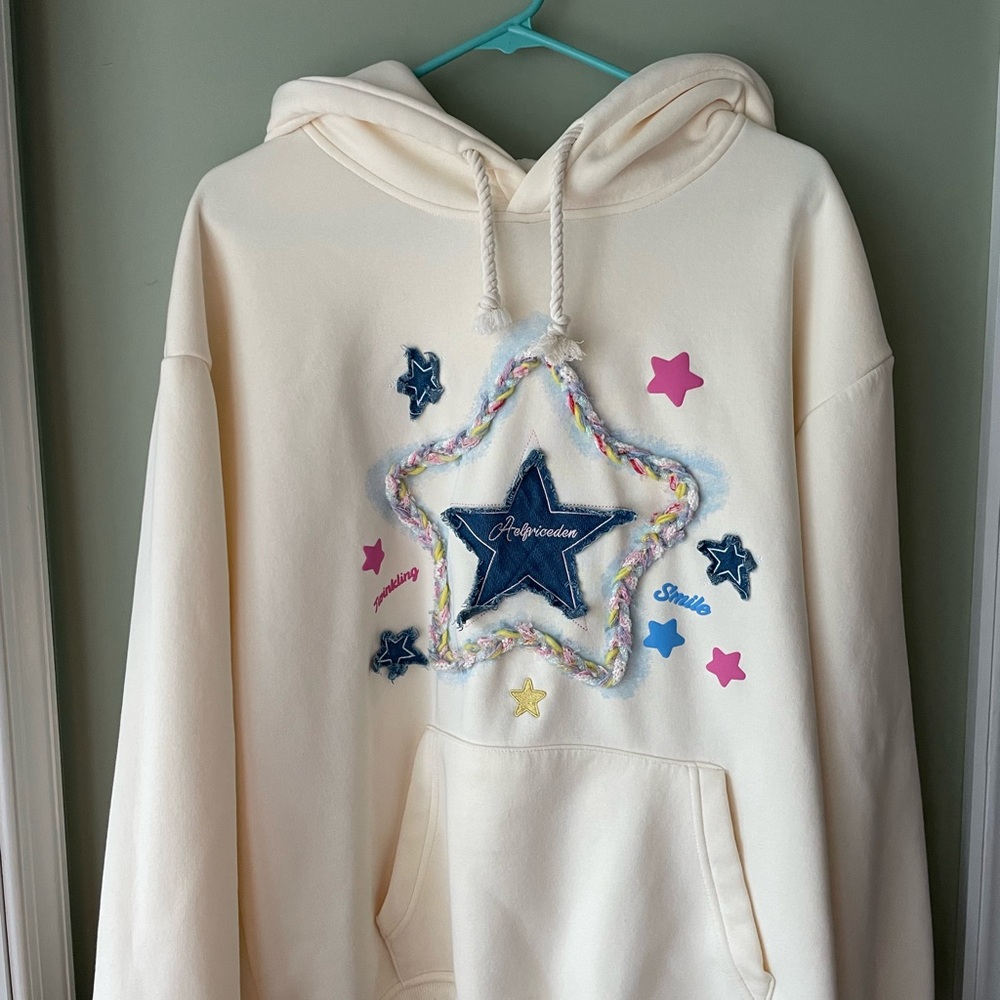 Embroidered Star Cream Hoodie